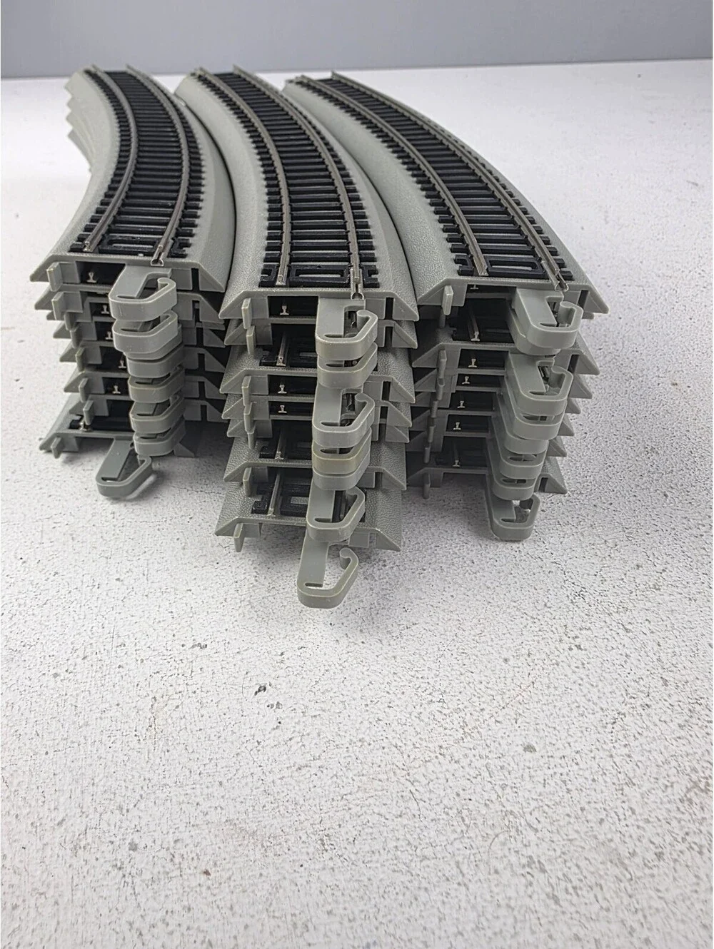 Lot of 32 pcs Bachmann  E-Z Snap N Go Train Tracks